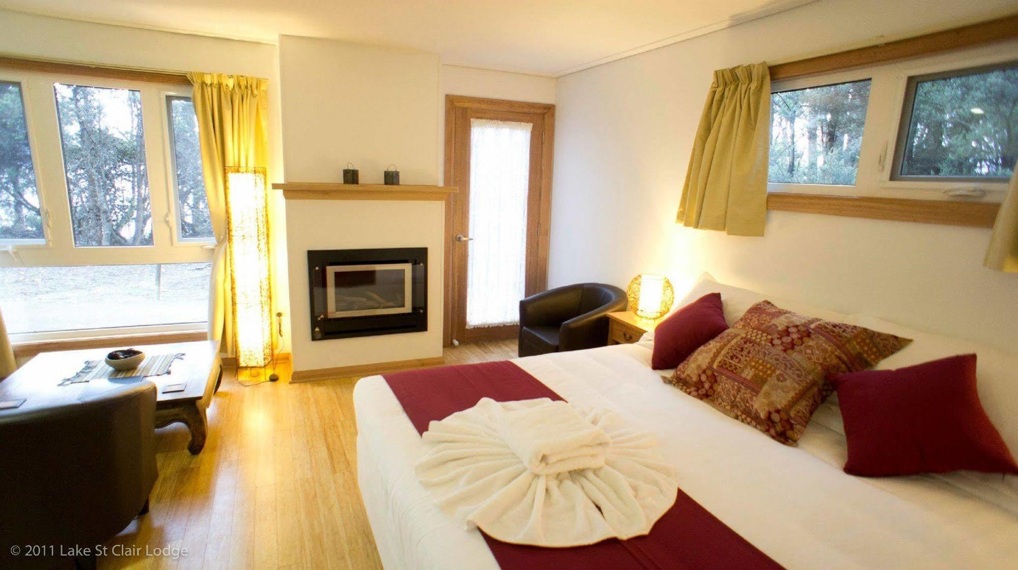 Lake St Clair Lodge Екстер'єр фото