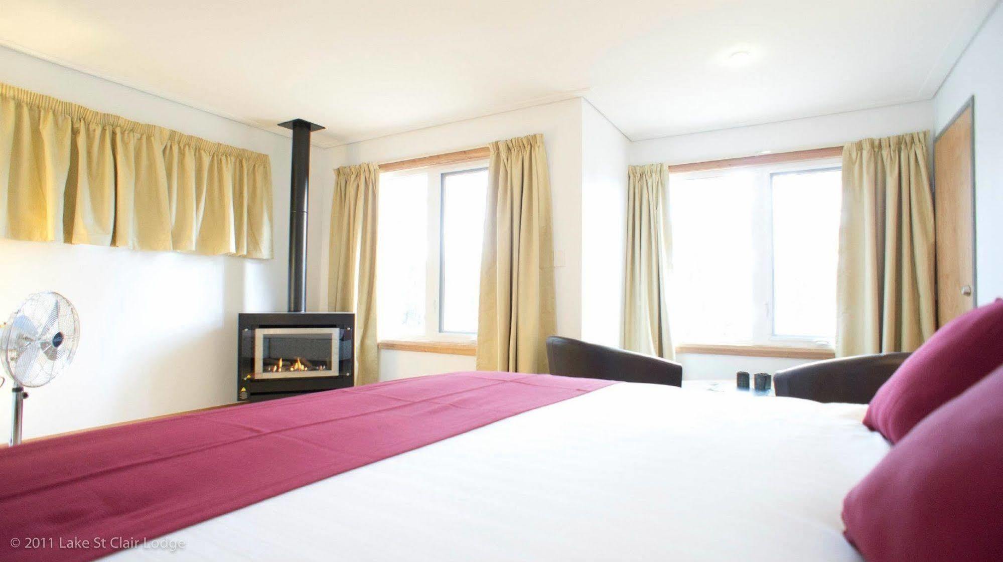 Lake St Clair Lodge Екстер'єр фото