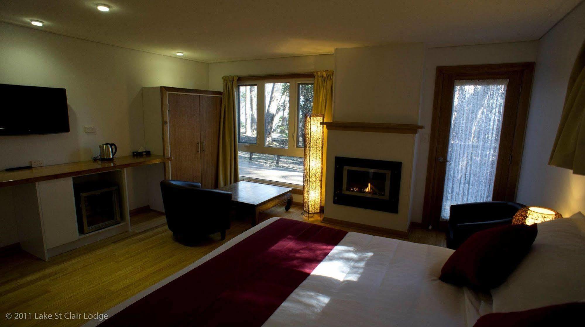 Lake St Clair Lodge Екстер'єр фото