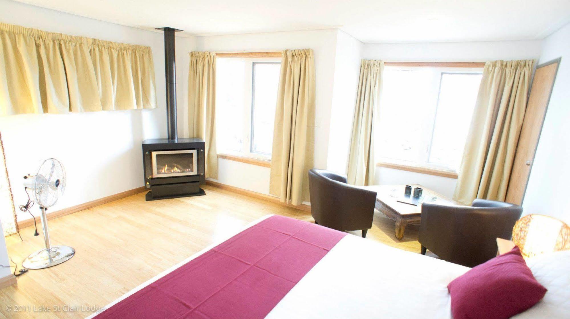 Lake St Clair Lodge Екстер'єр фото